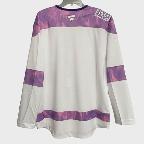 NWT Calgary Flames Hockey Fights Cancer 2024 Fanatics Authentic Jersey Men's S - Picture 10 of 16